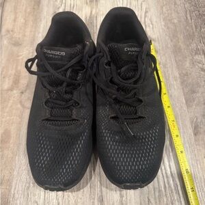 Under Armour Charged Pursuit Sneakers